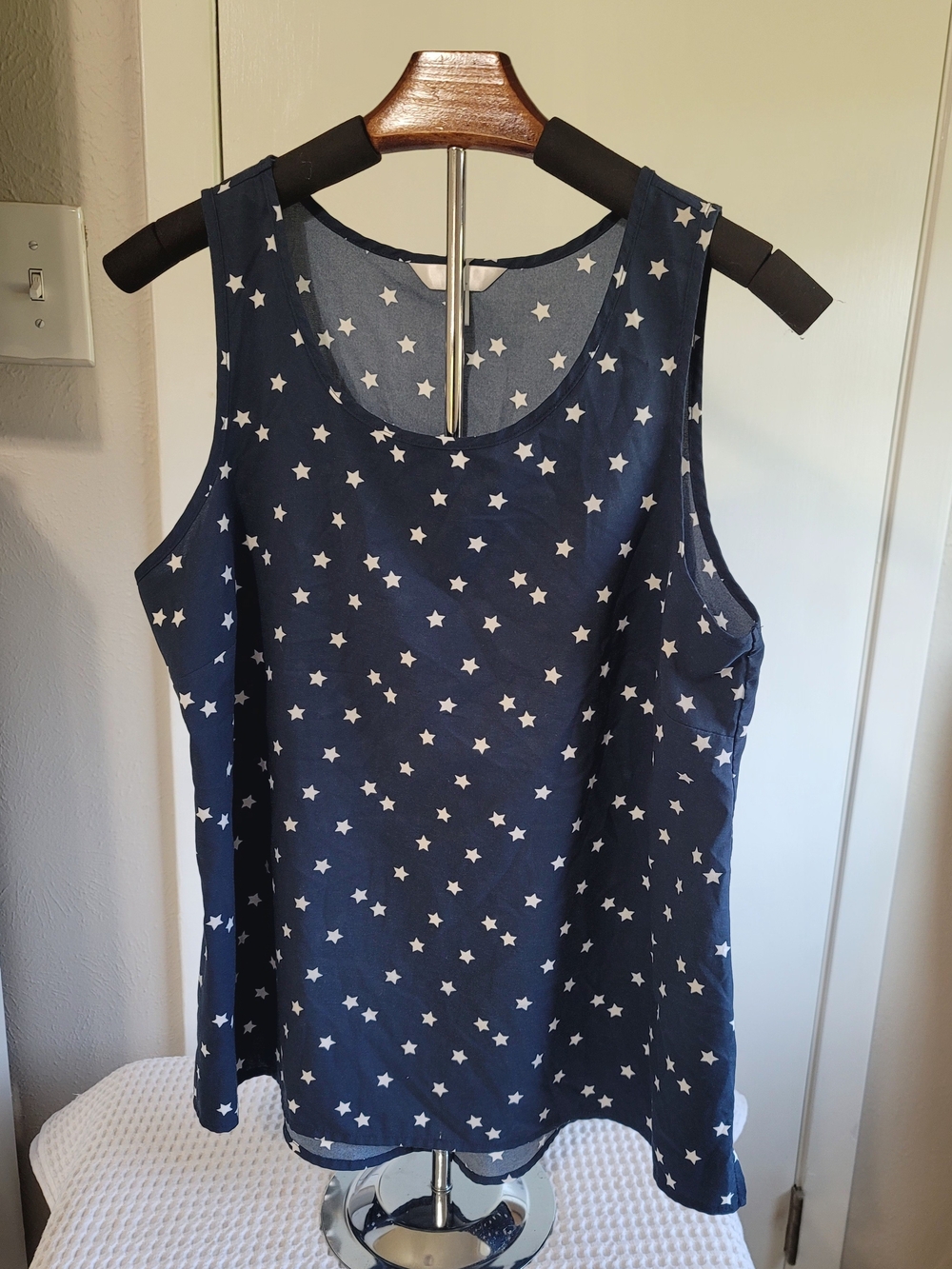 Time and Tru Navy Tank Top with White Star Print
